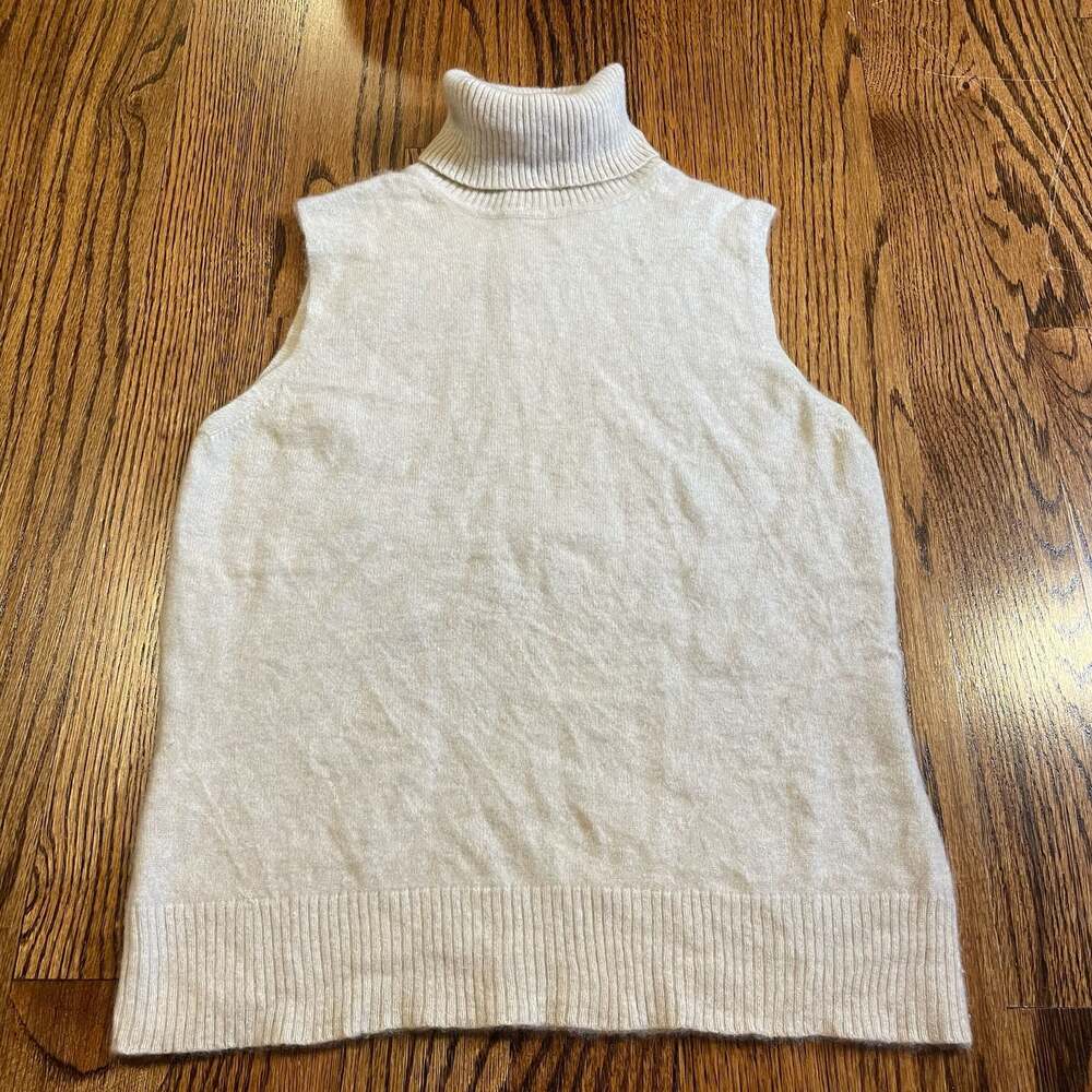 Valerie Separates Cashmere Sleeveless Turtleneck Sweater Vest Off-White Cream